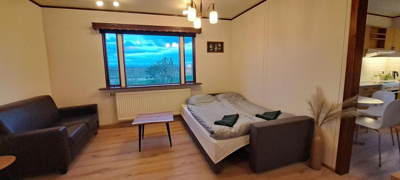 Guesthouse Klambrasel Skogar  Eksteriør bilde